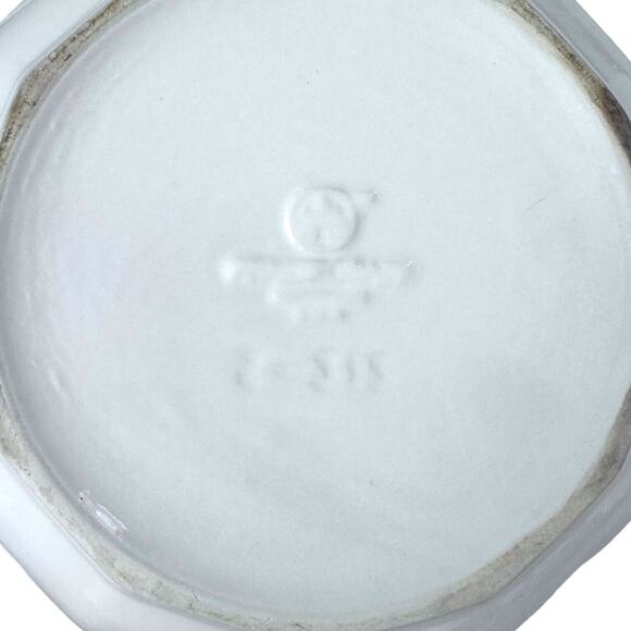 Pfaltzgraff Heritage Christmas Casserole Dish Lid 1.75 Quart Flaw on Lid Only - Picture 4 of 10
